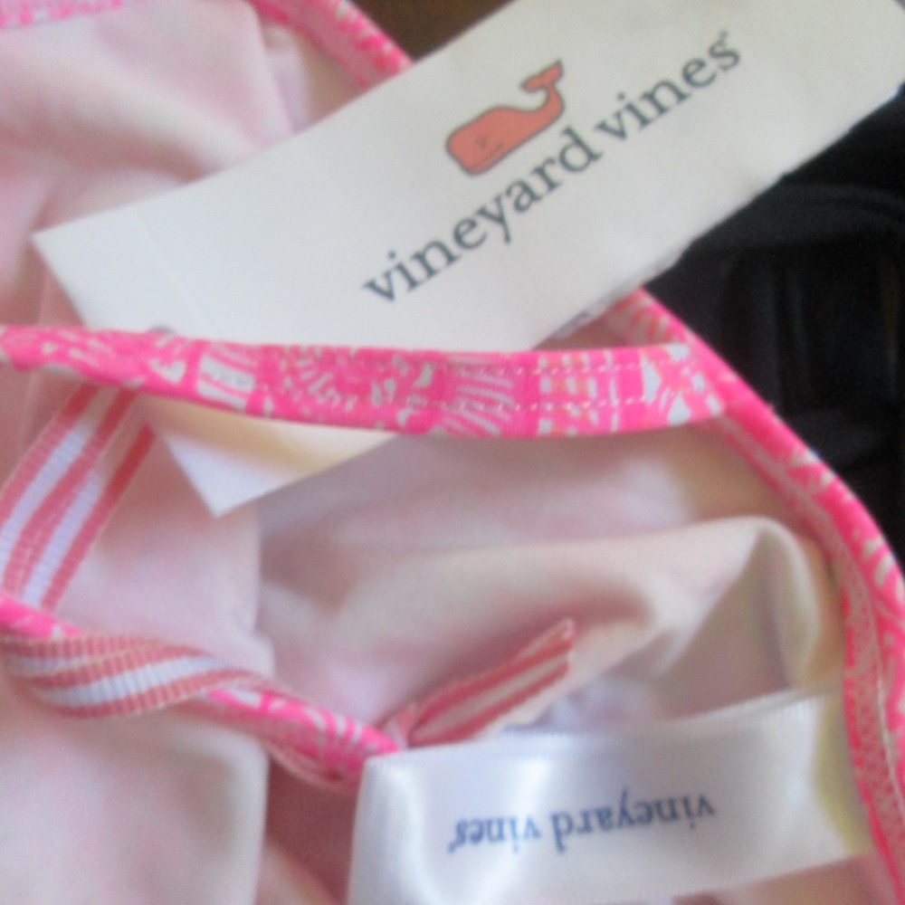 NEW VINEYARD VINES Ruffle Shell Print Tankini TOP - Picture 4 of 6